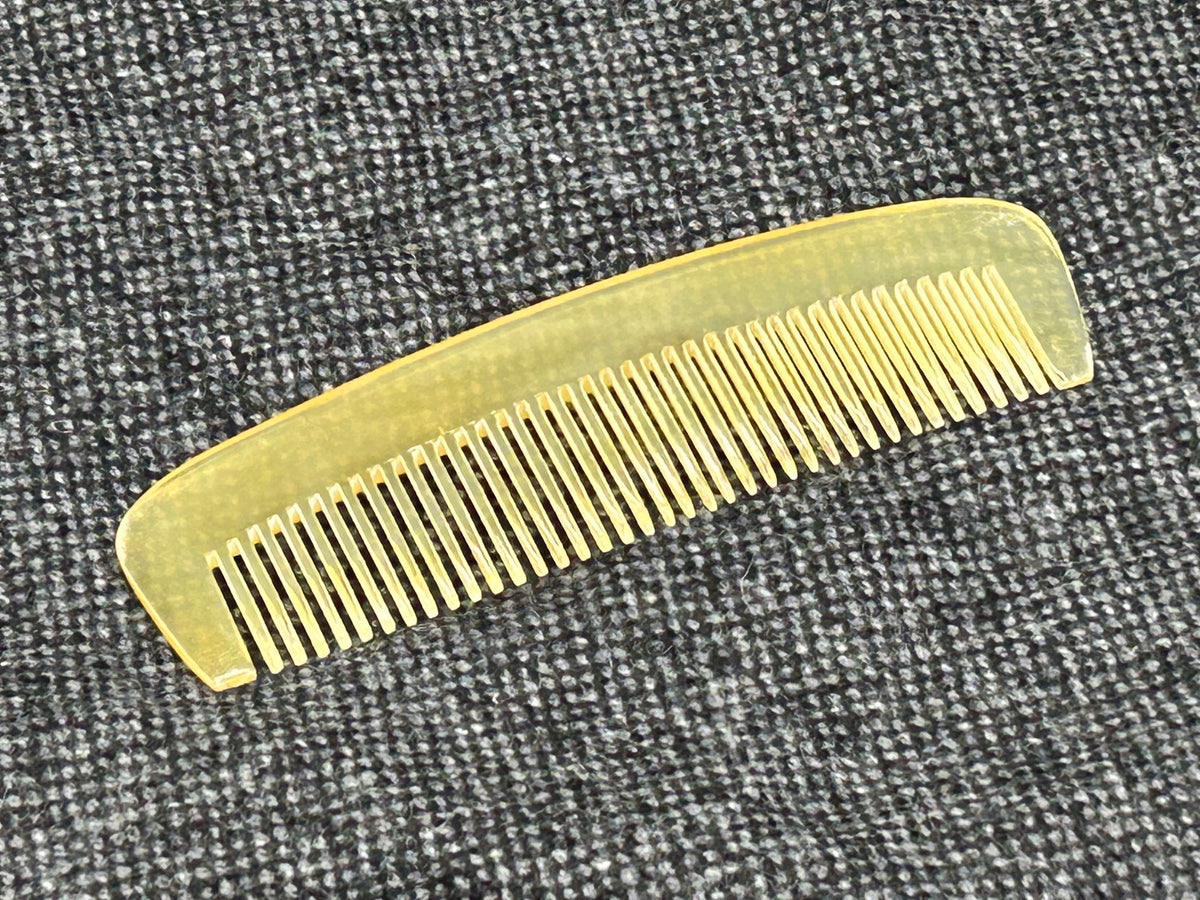 Peigne de poche en corne Finesse S – 10,5 cm