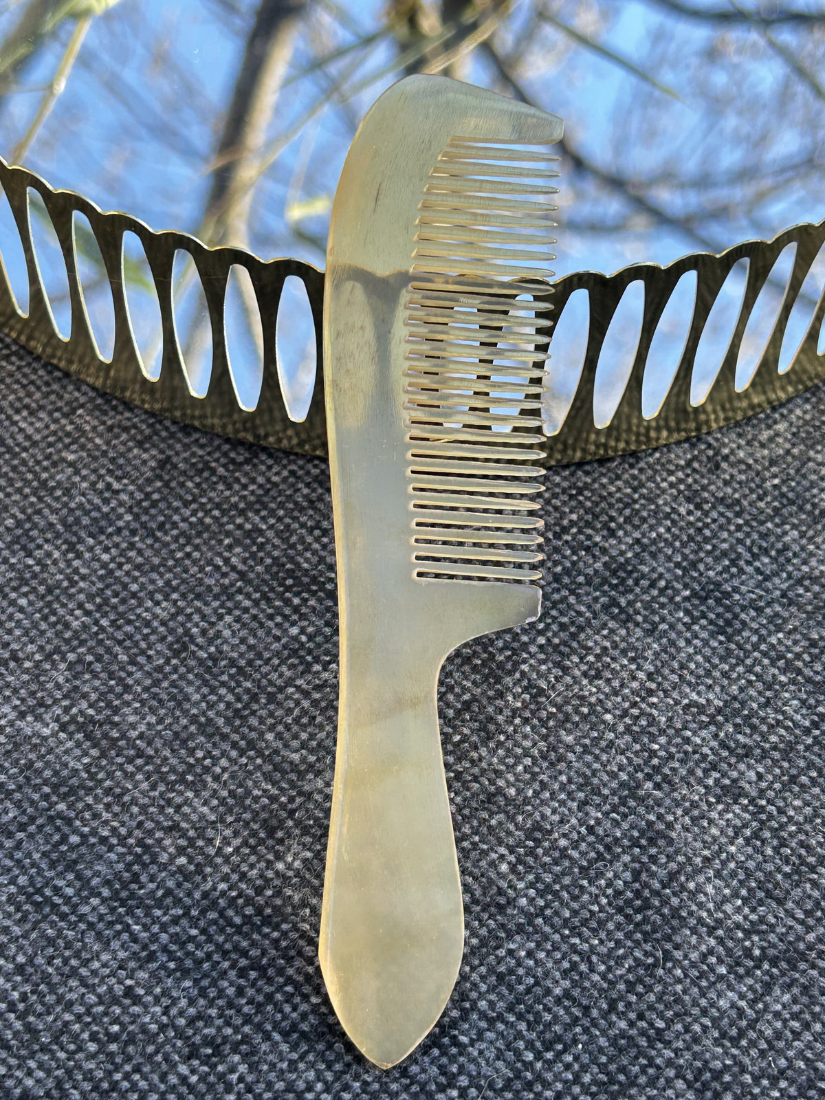 Peigne à barbe en corne Contour M – 15 cm