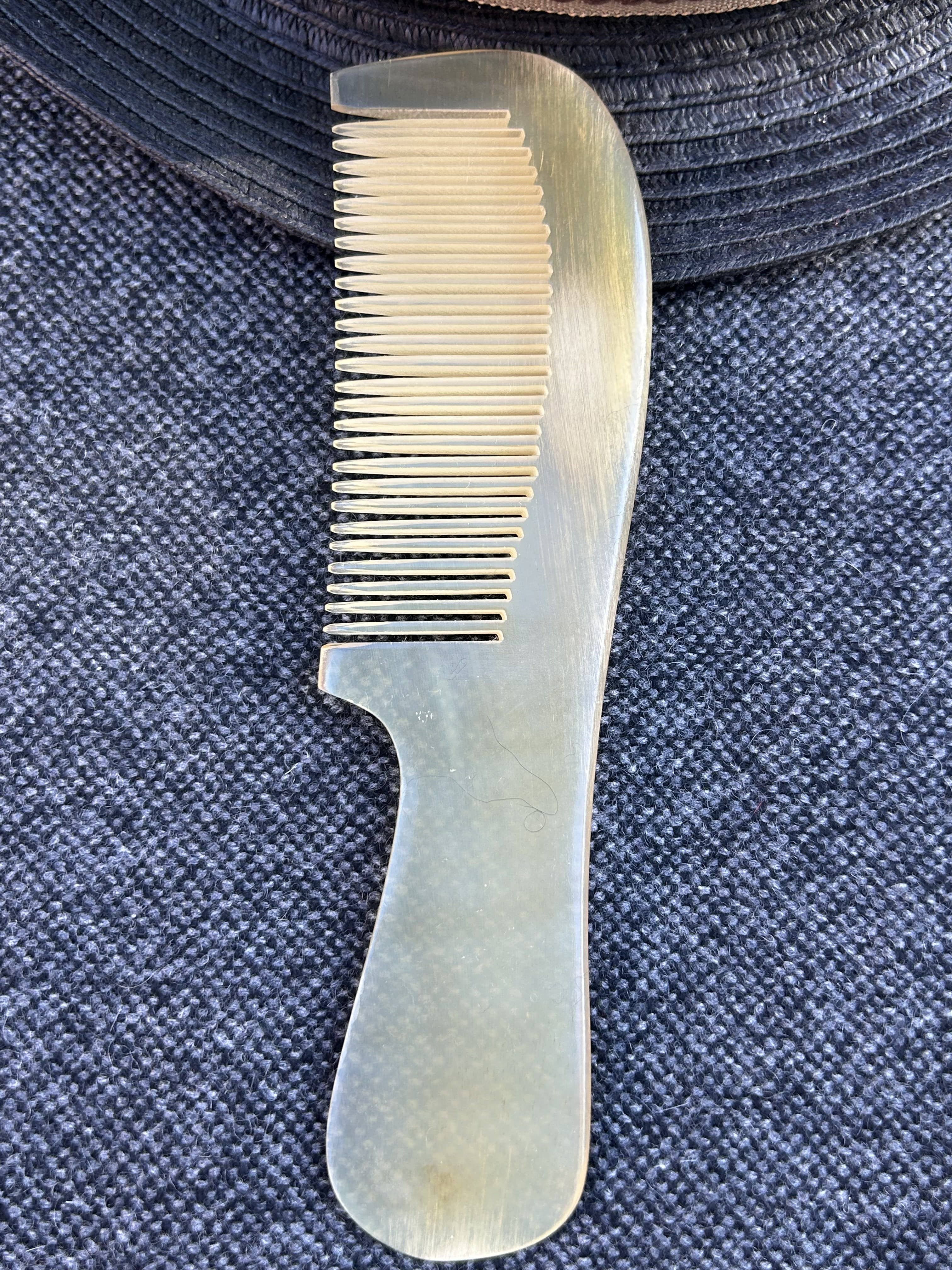 Peigne corne naturelle SERENITE-L