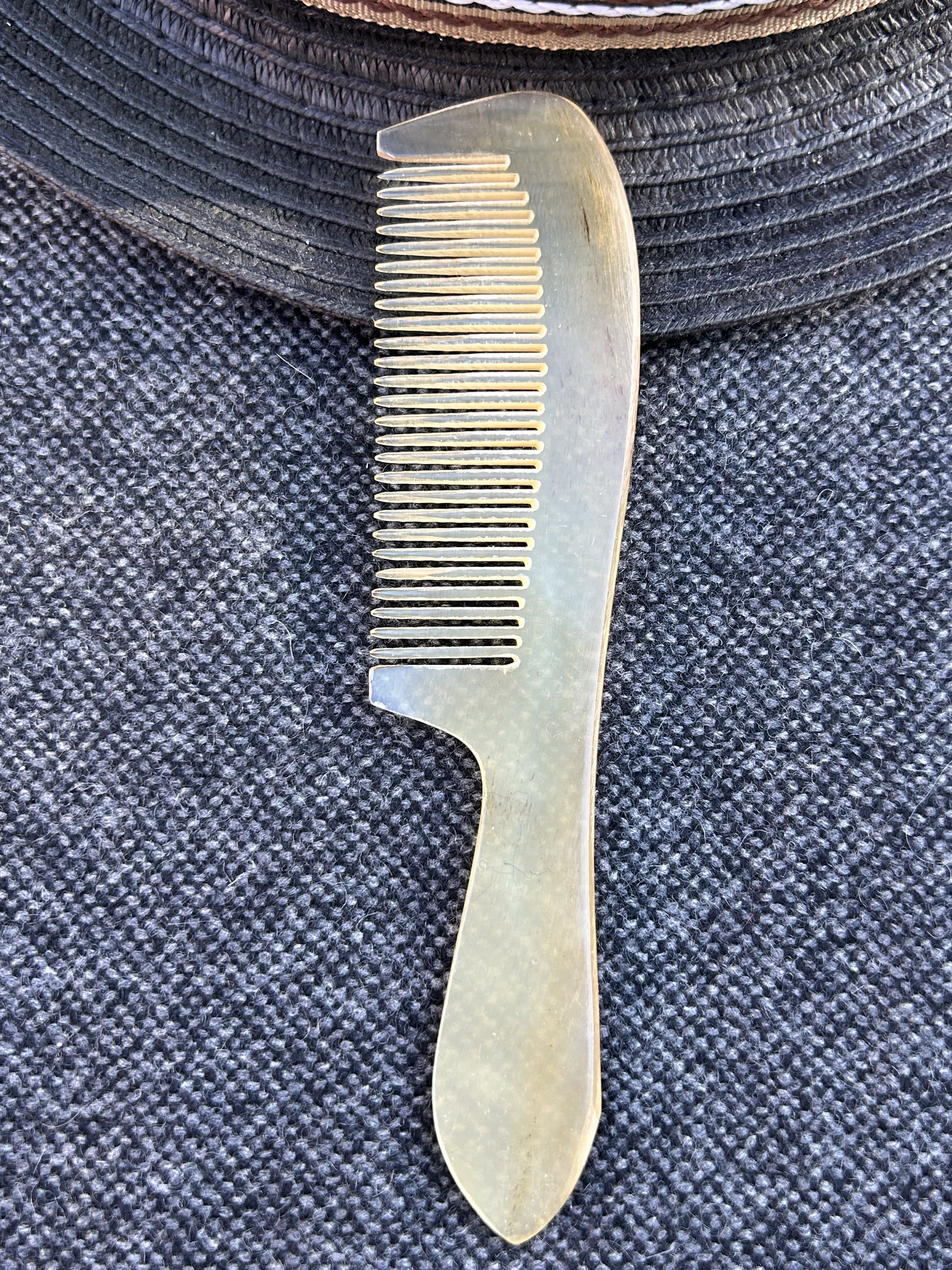 Peigne corne naturelle CONTOUR-M